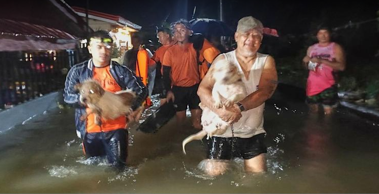 Thousands Evacuated Eastern Philippines As Typhoon Bualoi Triggers Flood, Landslide